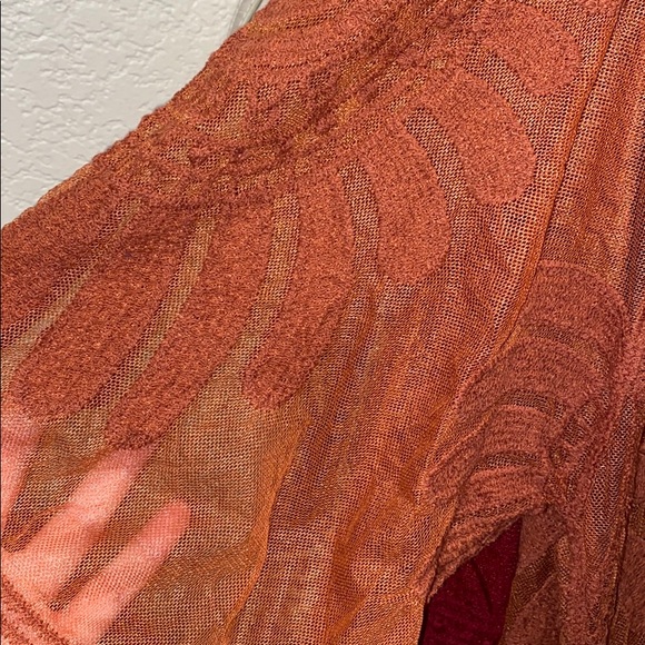 Bohemian lace embroidered kimono - Picture 3 of 9